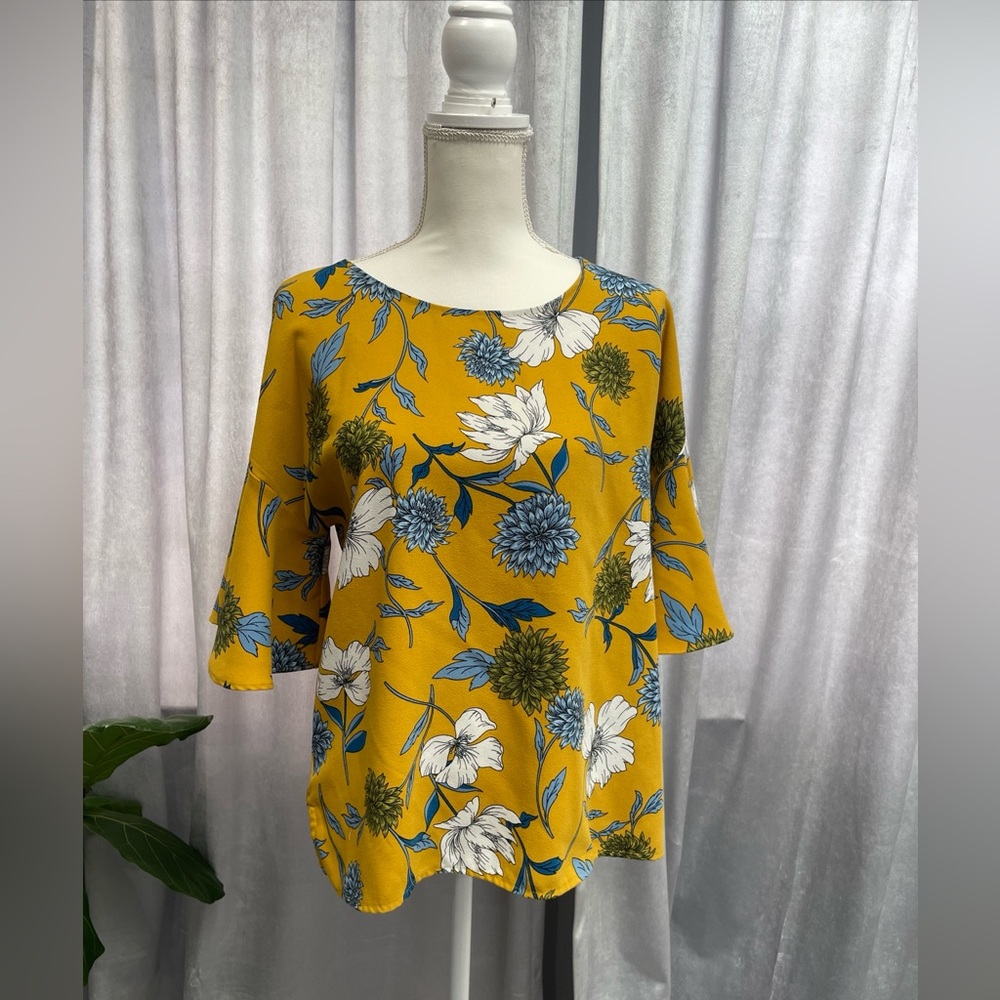 Ann Taylor Factory-Women’s Med Top-Mustard/Royal Blue/Green/White-Flare Sleeve